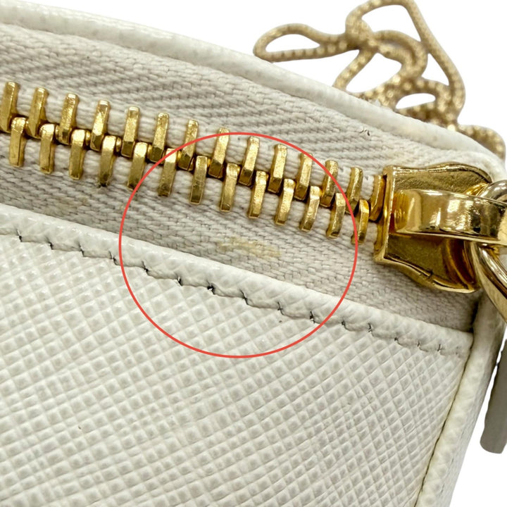 Great PRADA Pouch Triangle Logo Chain Shoulder Mini white Safiano leather 1NR023