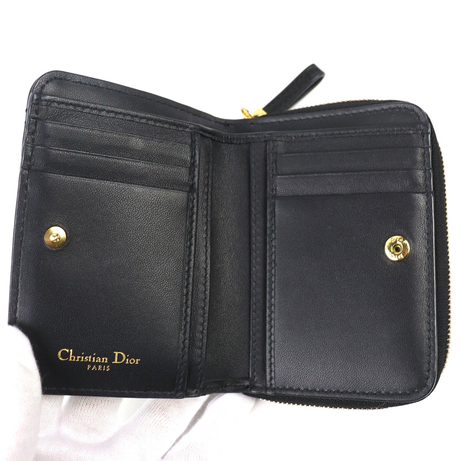 Very Good Christian Dior Bifold Wallet Dior Caro Scarlet Wallet