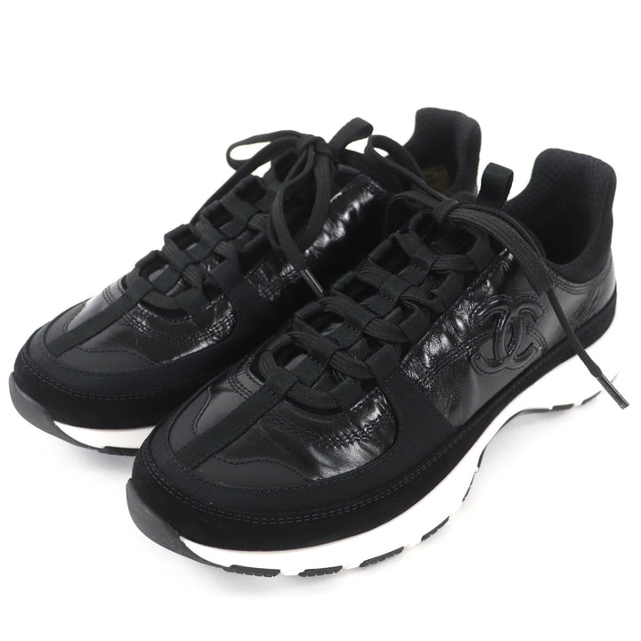 Pristine CHANEL Low cut sneakers COCO Mark black leather Women 37 G46609
