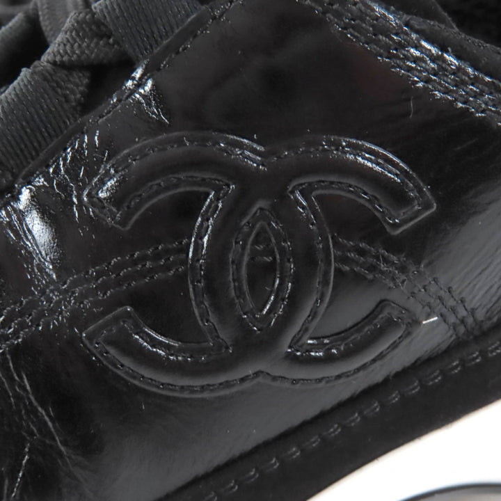 Pristine CHANEL Low cut sneakers COCO Mark black leather Women 37 G46609