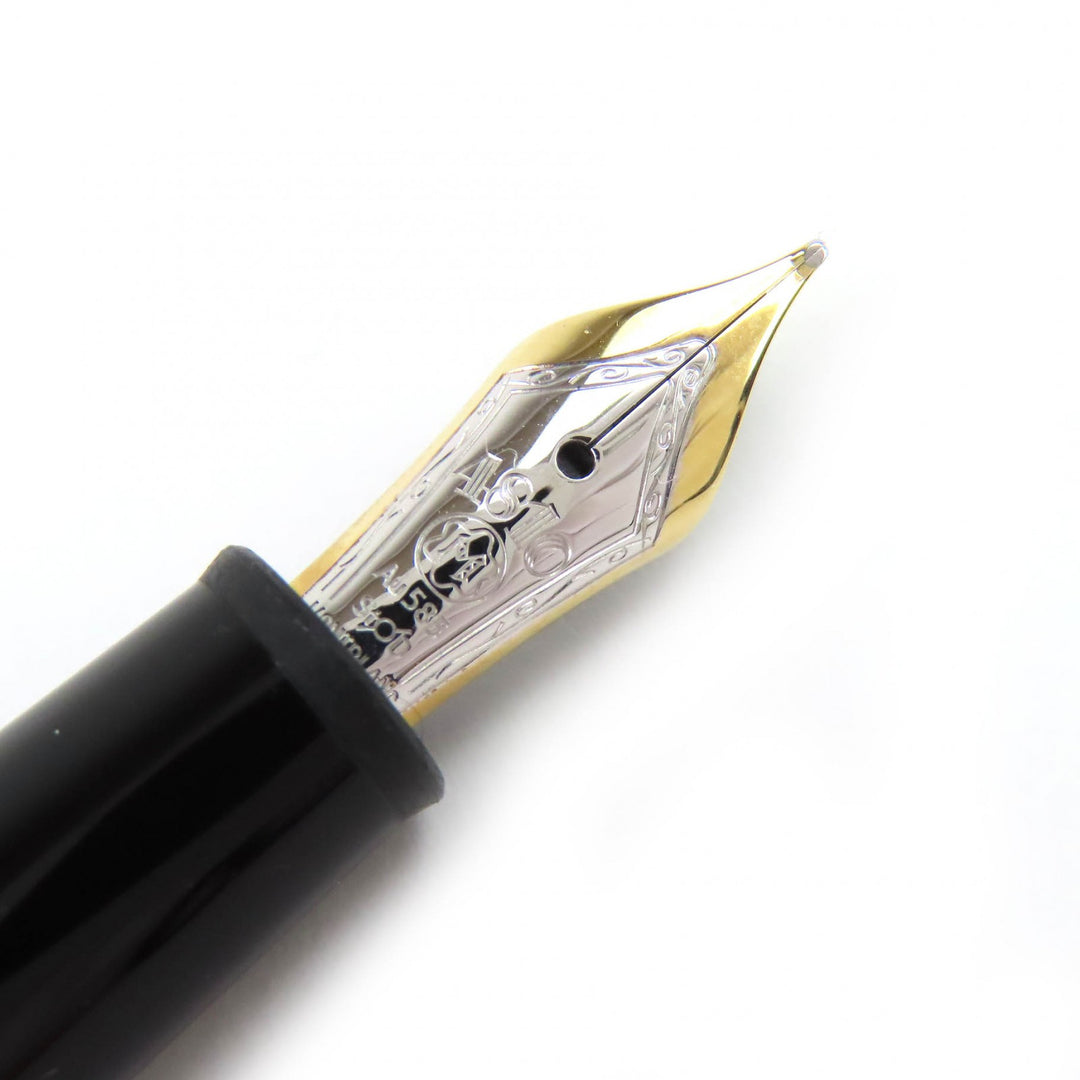 Pristine MONTBLANC fountain pen Meisterstück 145 black 14K mens