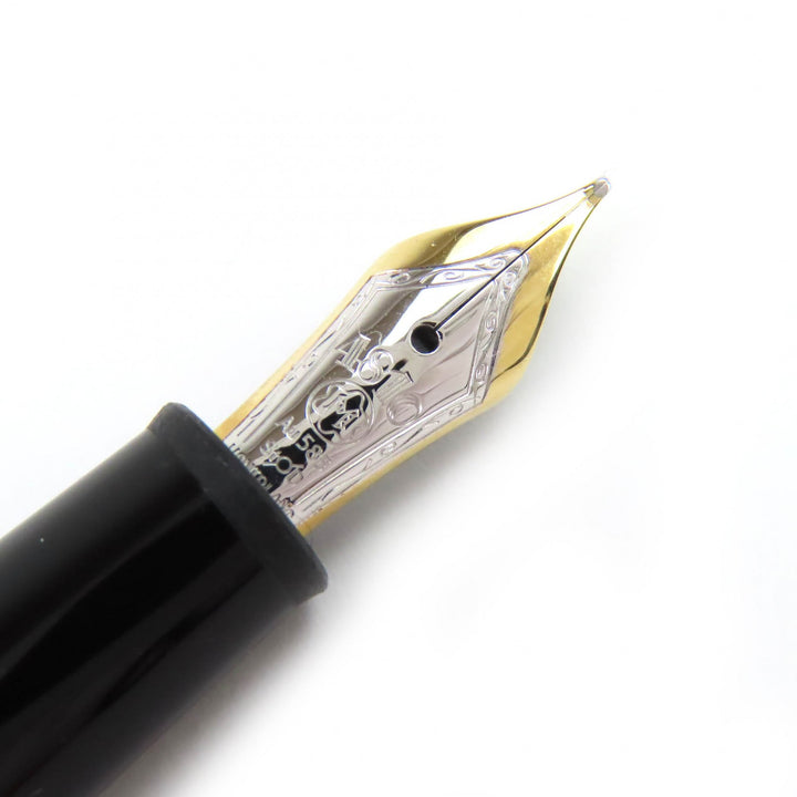 Pristine MONTBLANC fountain pen Meisterstück 145 black 14K mens