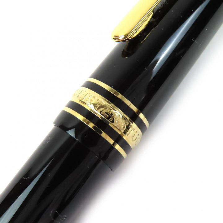 Pristine MONTBLANC fountain pen Meisterstück 145 black 14K mens