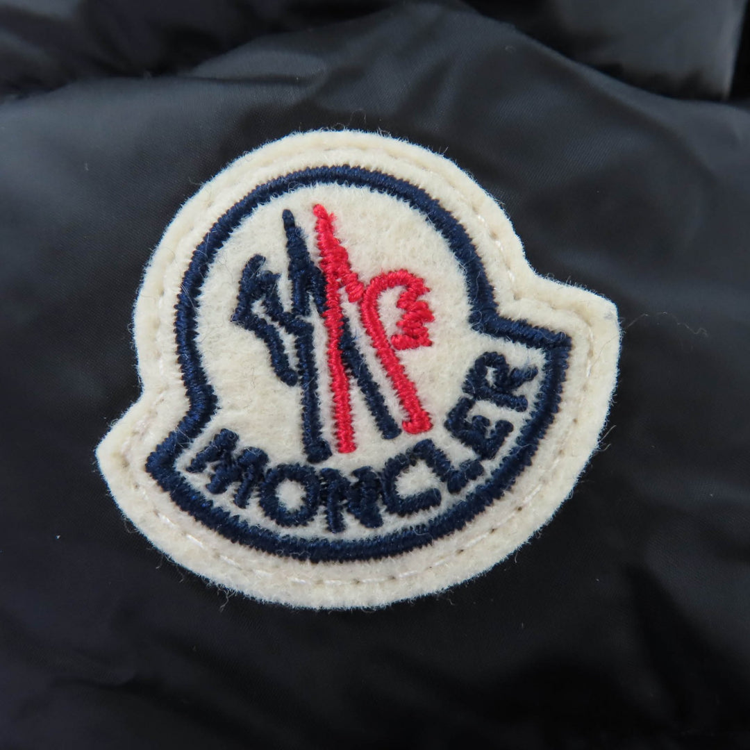 Pristine MONCLER down coat SEDAN Logo patch and hood black Nylon Women 0