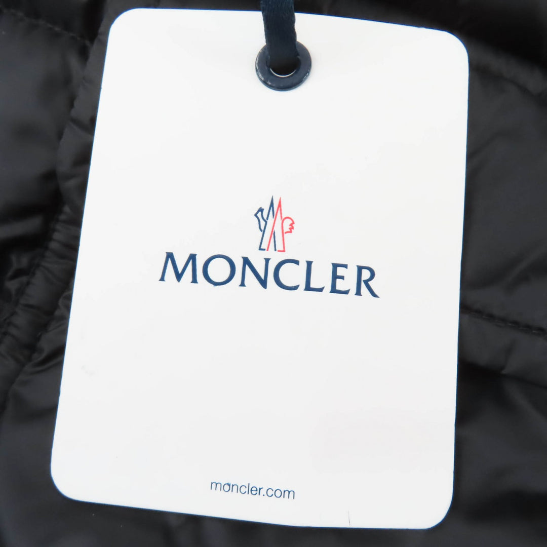 Pristine MONCLER down coat SEDAN Logo patch and hood black Nylon Women 0
