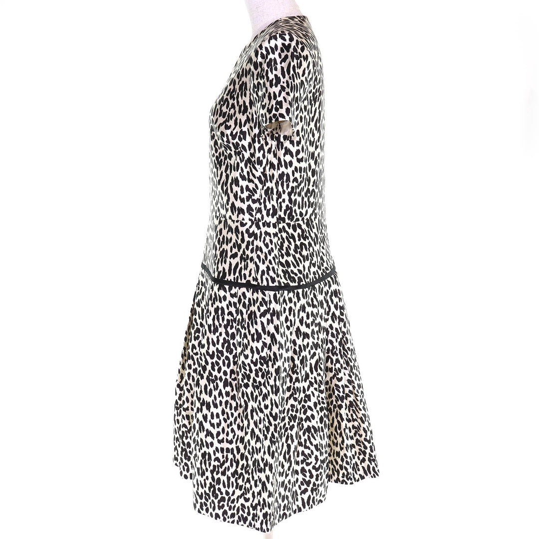 Excellent VALENTINO one piece Leopard Pattern Short Sleeve 42 EB3VS2D1-V40637