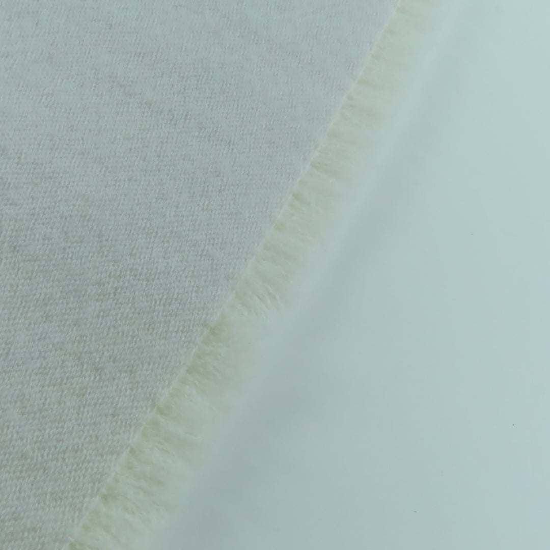 Great CHANEL shawl gray wool Women