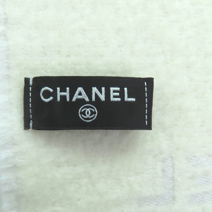 Great CHANEL shawl gray wool Women