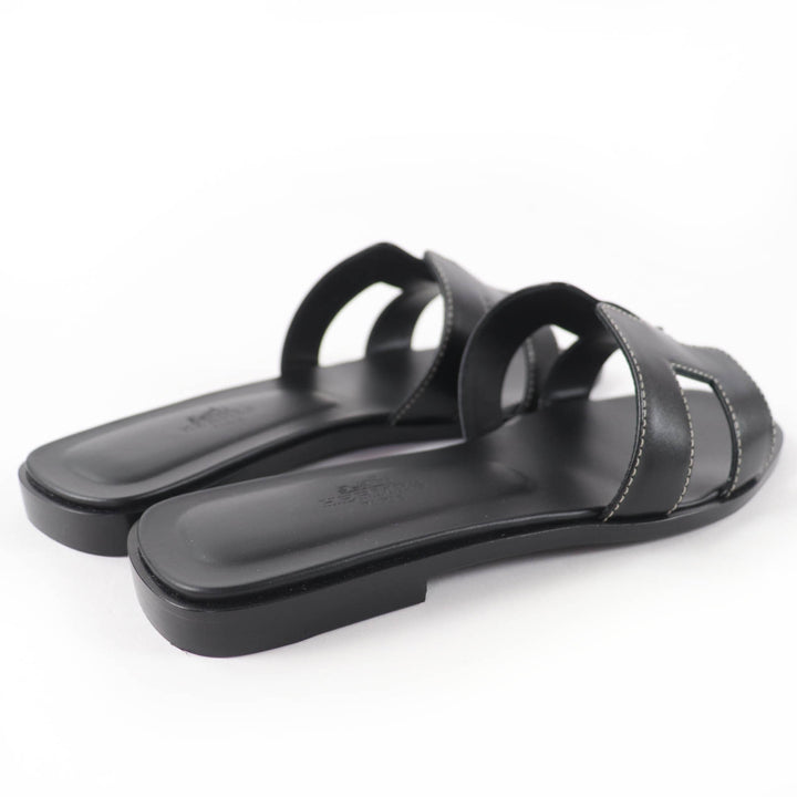 Pristine HERMES Sandals Oran Leather flat black Box scarf Leather Women 35.5