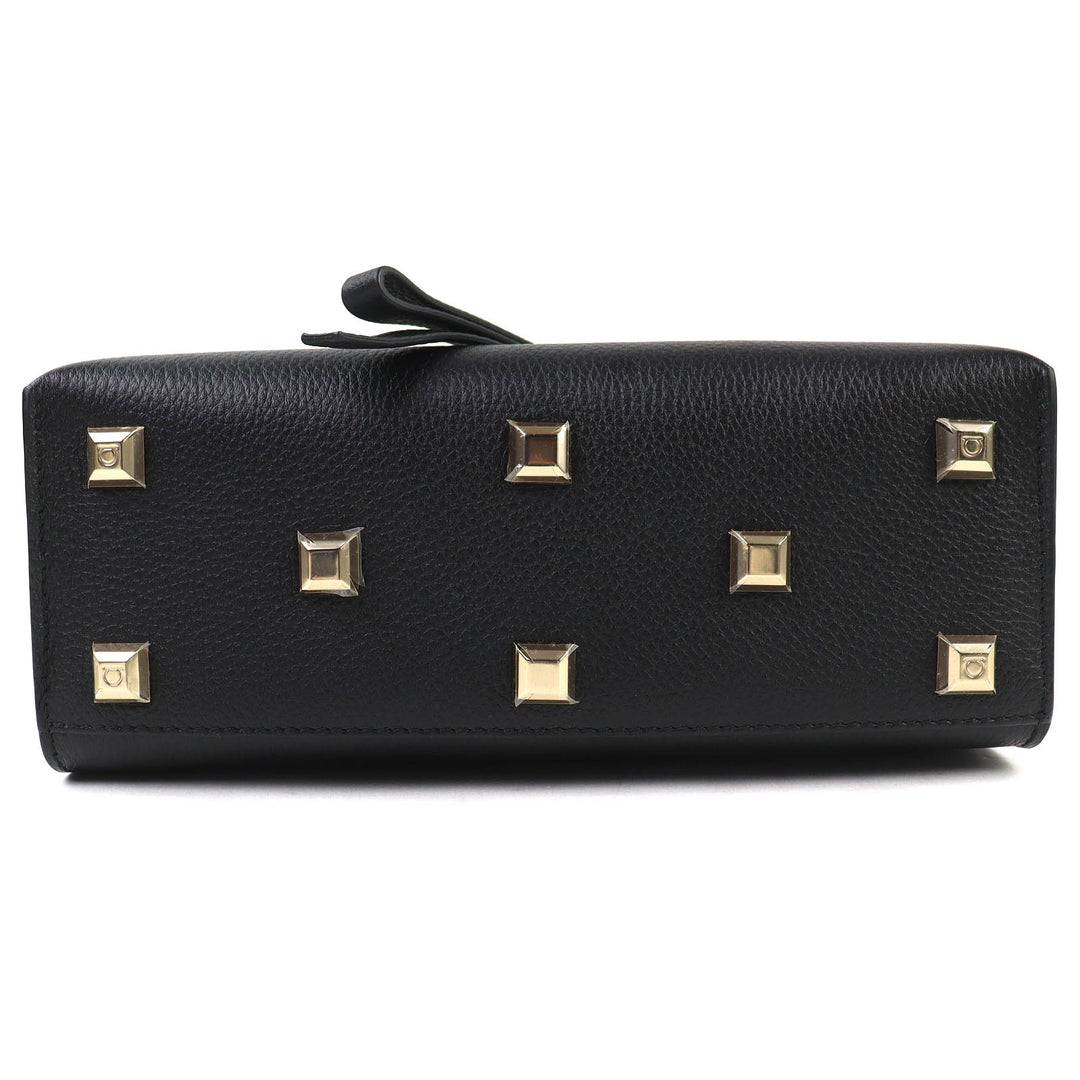 Pristine Salvatore Ferragamo Shoulder Bag studio Gancini leather black 21H886
