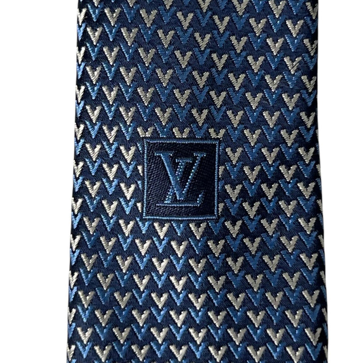 Excellent LOUIS VUITTON tie LV embroidery blue silk mens M71695