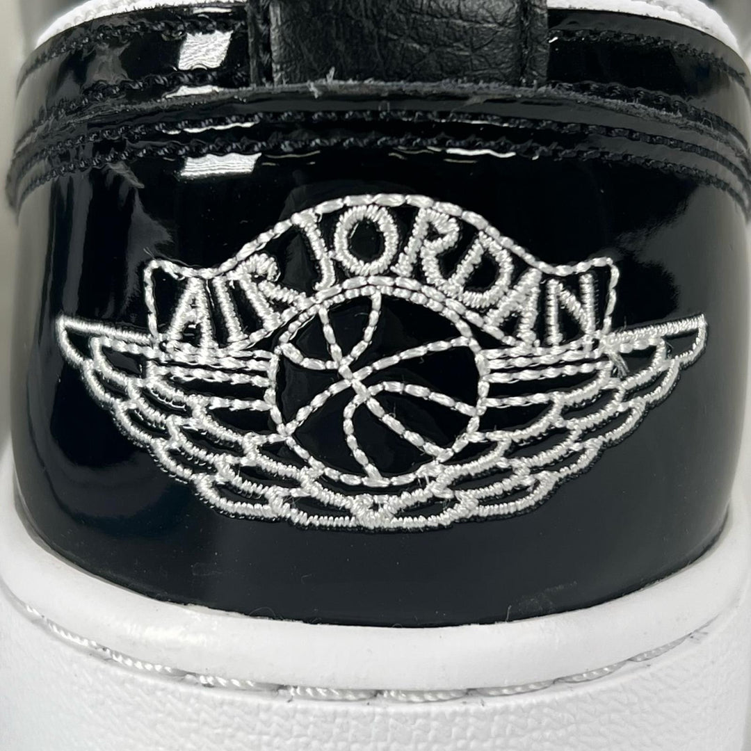 Pristine NIKE sneakers AIR JORDAN 1 LOW SE Dunk white leather 27.5 DV1309 100