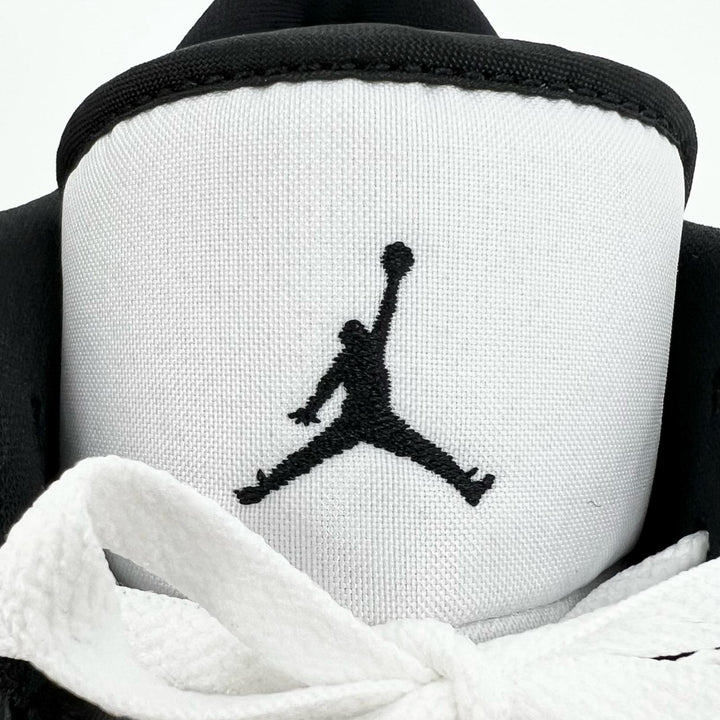 Pristine NIKE sneakers AIR JORDAN 1 LOW SE Dunk white leather 27.5 DV1309 100