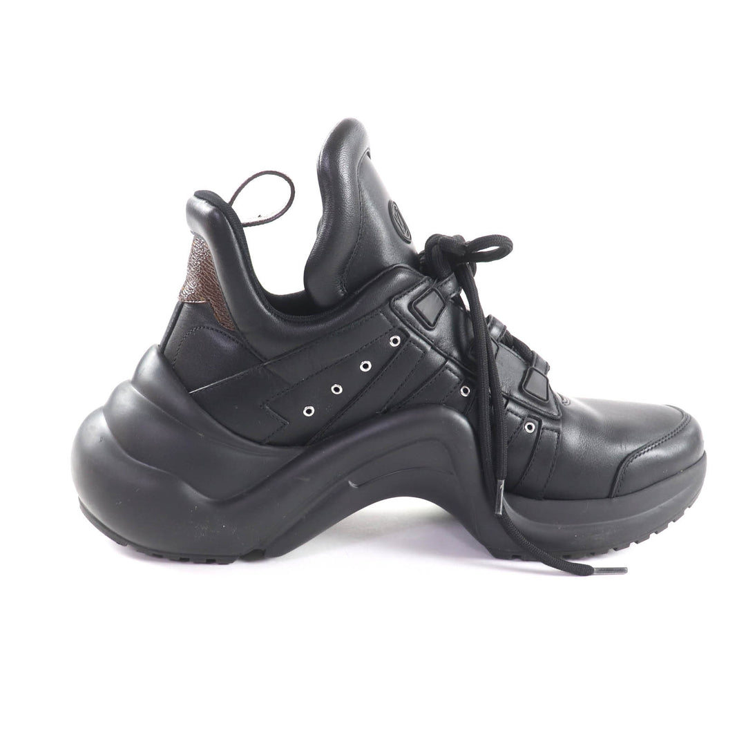 Excellent LOUIS VUITTON sneakers Arclight line black leather Women 41