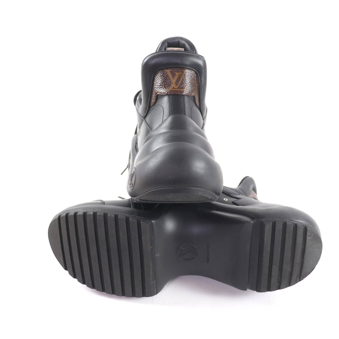 Excellent LOUIS VUITTON sneakers Arclight line black leather Women 41