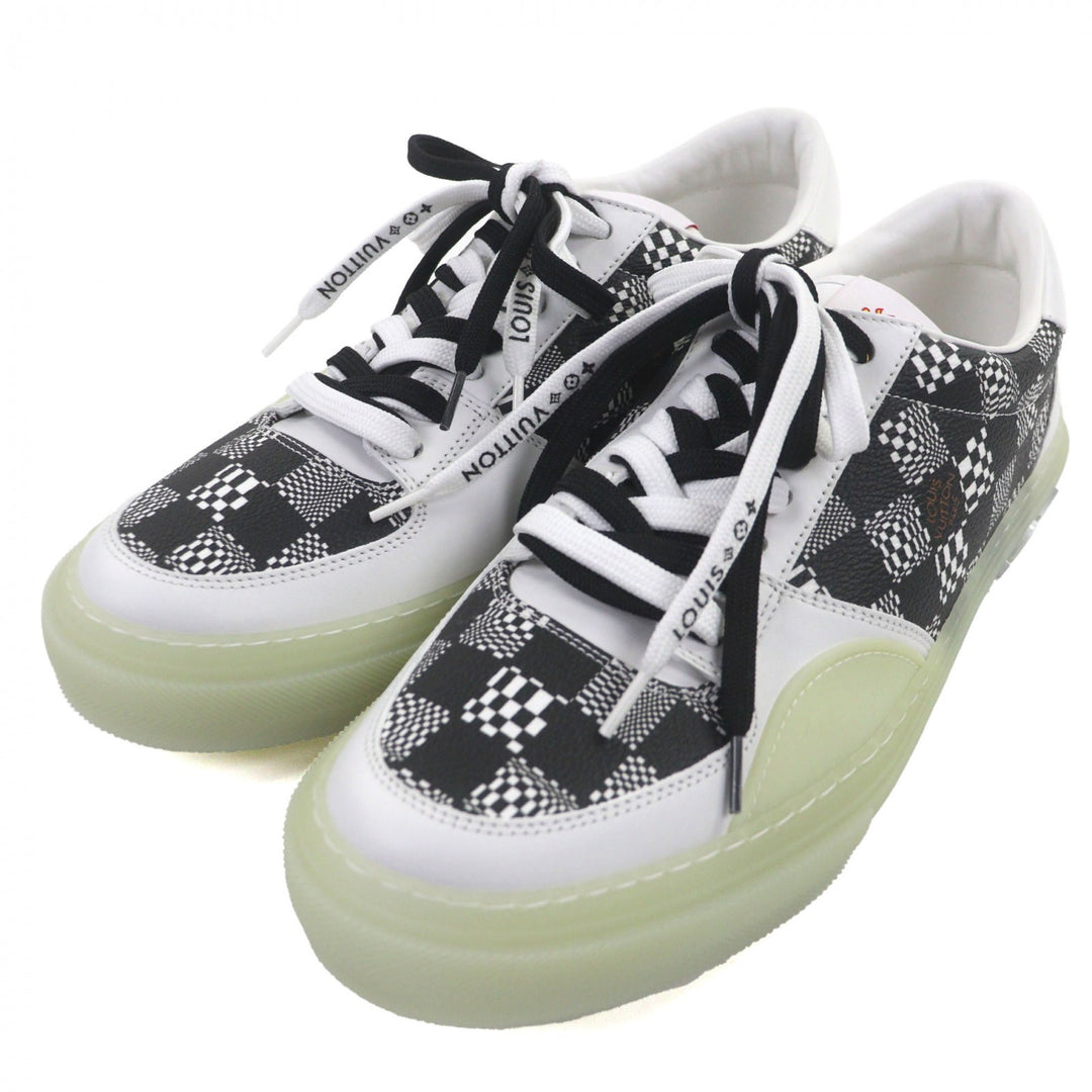 Pristine LOUIS VUITTON Low cut sneakers white leather mens 7.5