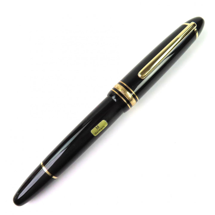 Excellent MONTBLANC fountain pen Meisterstück 146 black 14K mens