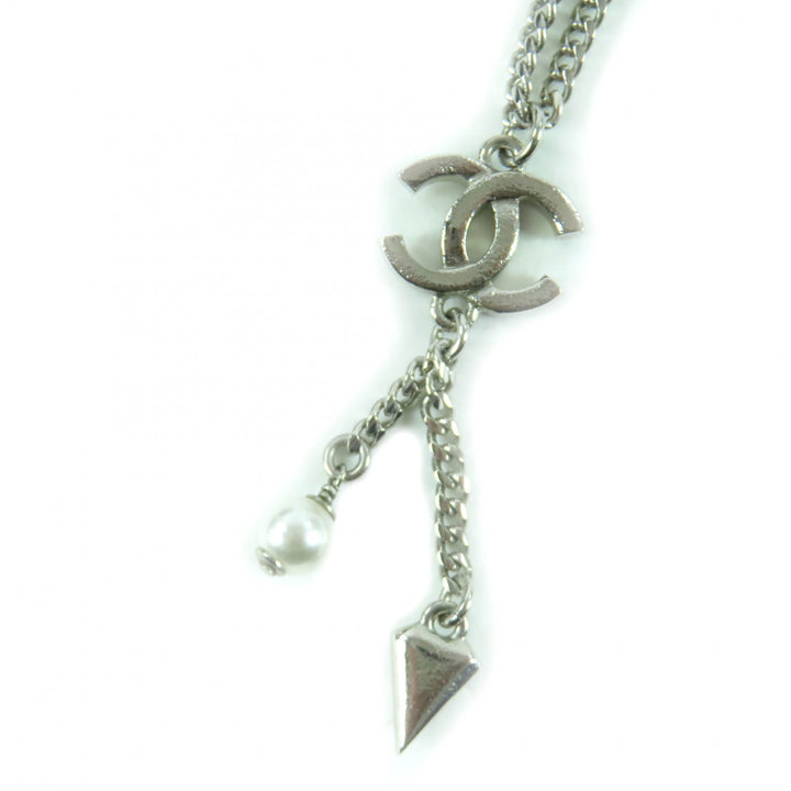 Great CHANEL Necklace COCO Mark Rhinestone Fake Pearl Silver Women F25C