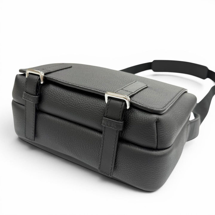 Excellent LOEWE Shoulder Bag black leather mens XS B553A72X22