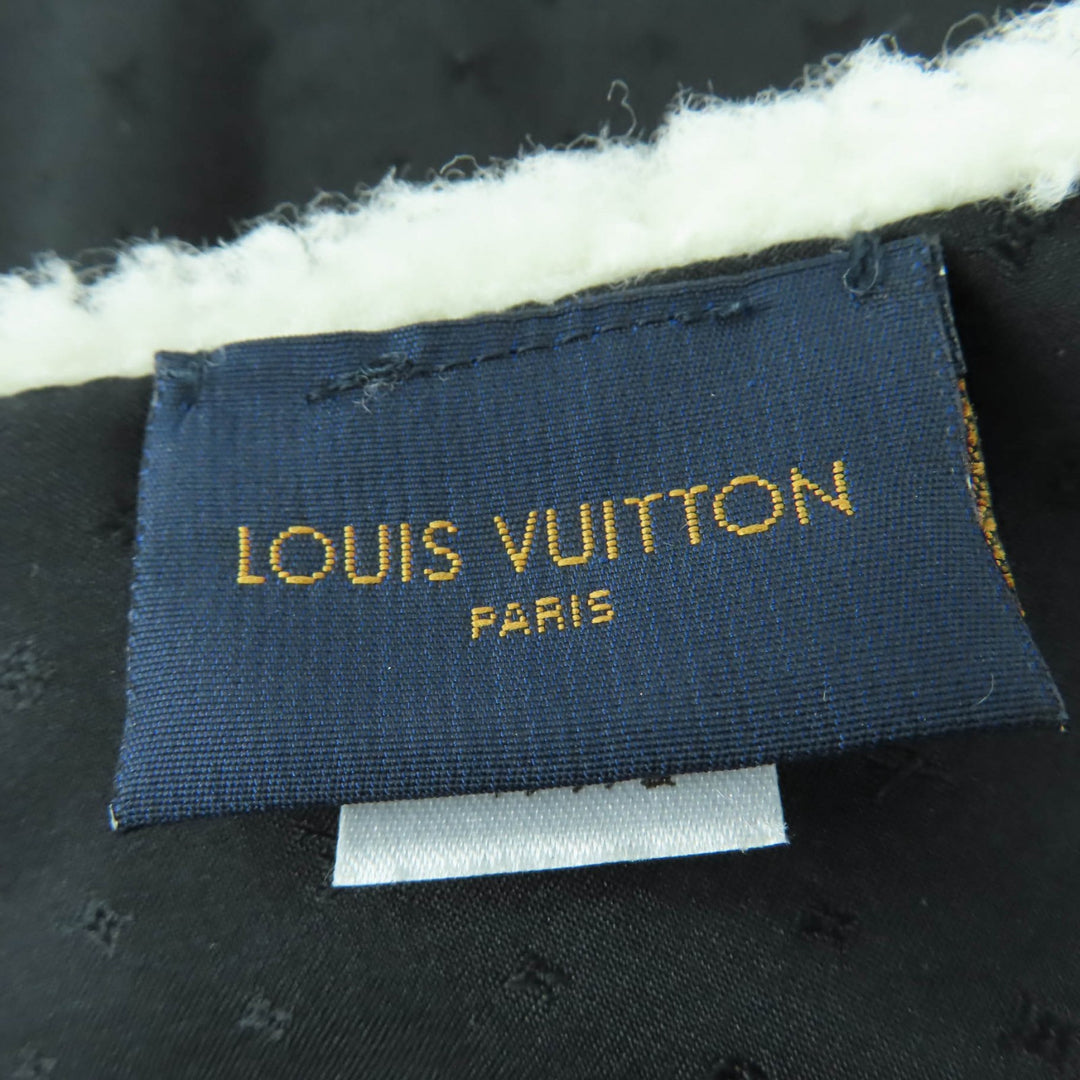 Great LOUIS VUITTON Scarf LV logo shearling mouton Ivory Sheep leather M77054