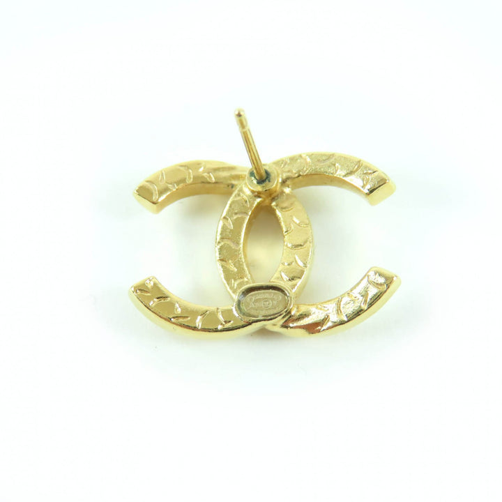 Great CHANEL Pierce COCO Mark rhinestone gold Women A24V