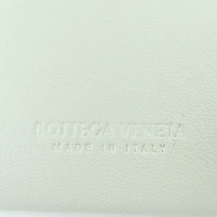 Pristine BOTTEGAVENETA Card Case Logo engraved leather pass case card holder
