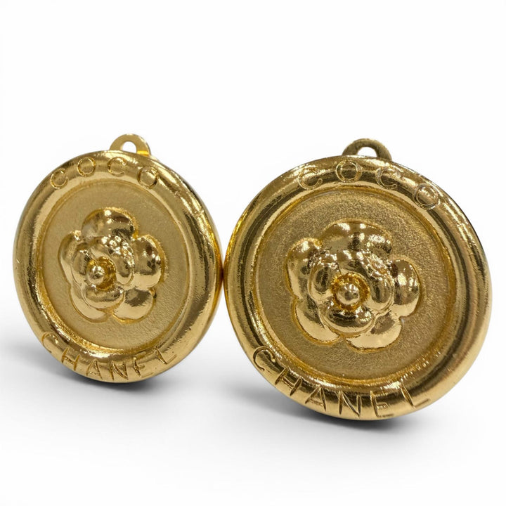 Excellent CHANEL Earring Camellia Round 97P gold Women