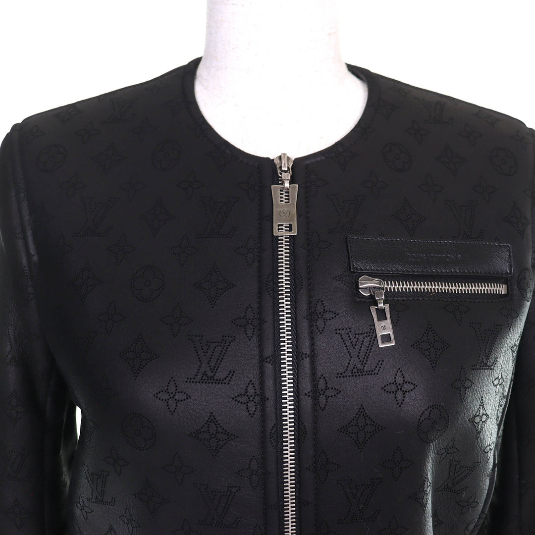 Excellent LOUIS VUITTON Monogram collarless smooth leather shearling jacket 34