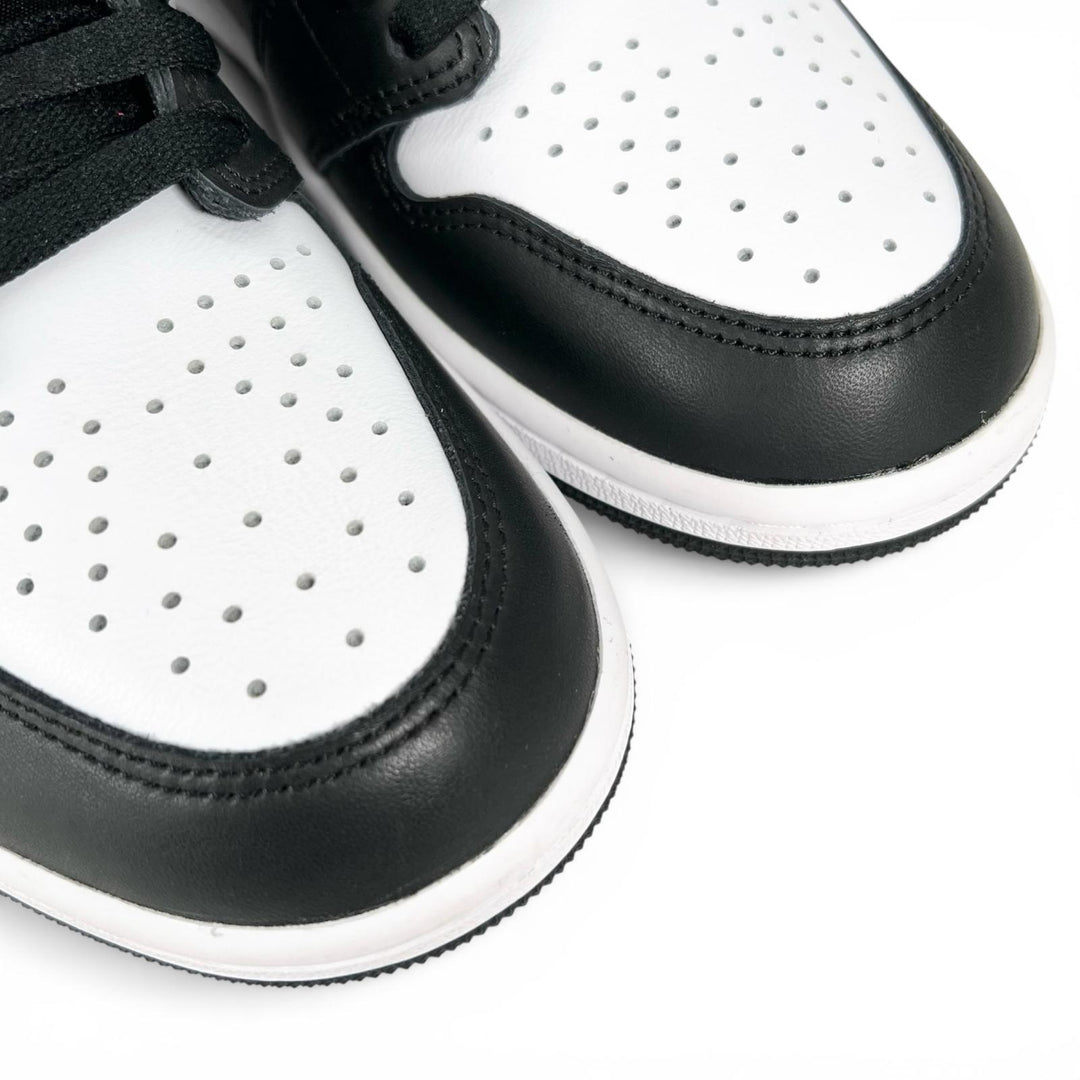 Pristine NIKE High cut sneakers AIR JORDAN 1 RETRO HIGH OG black mens DZ5485-010