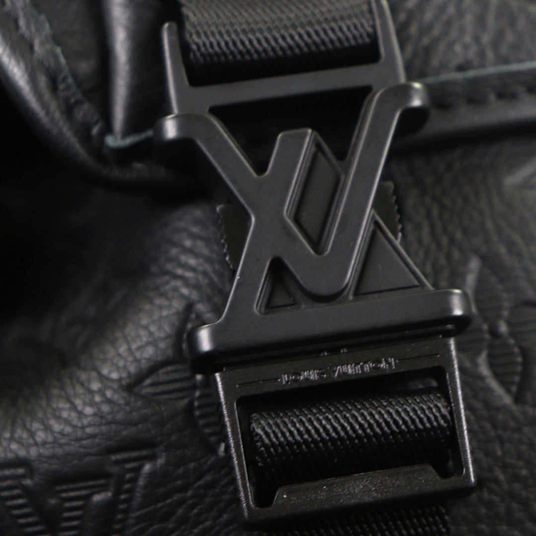 Pristine LOUIS VUITTON Getaway Backpack Monogram shadow mens M24776