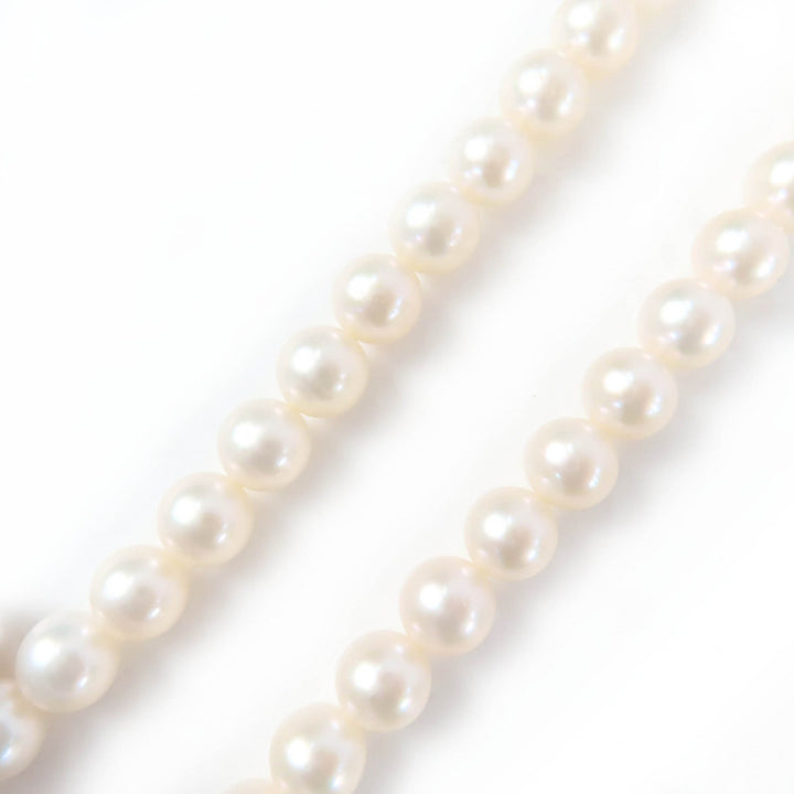 Excellent TASAKI Necklace Pearl size approximately 0.3 inches white Pearl Women