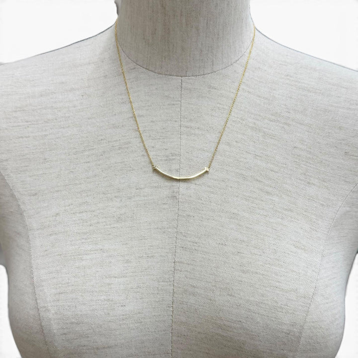 Great TIFFANY&Co. Necklace Smile Pendant Small Yellow Gold AU750 Women