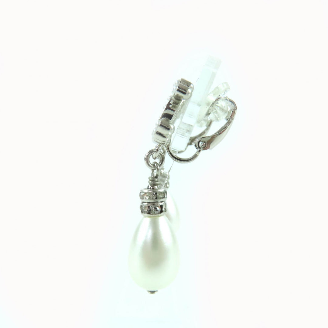 Excellent CHANEL Earring Silver Women B24S