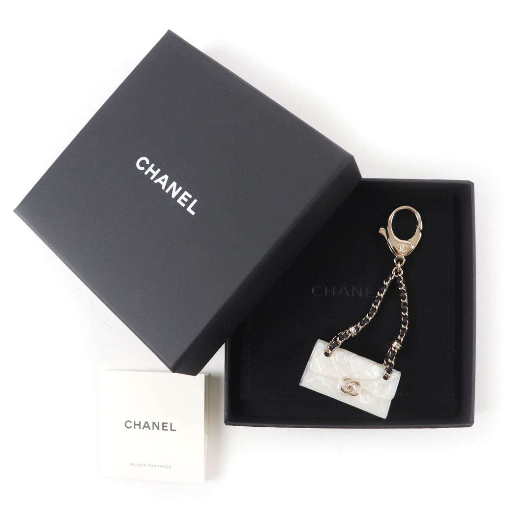 Excellent CHANEL charm COCO Mark Matelasse Bag Charm white Women B23C