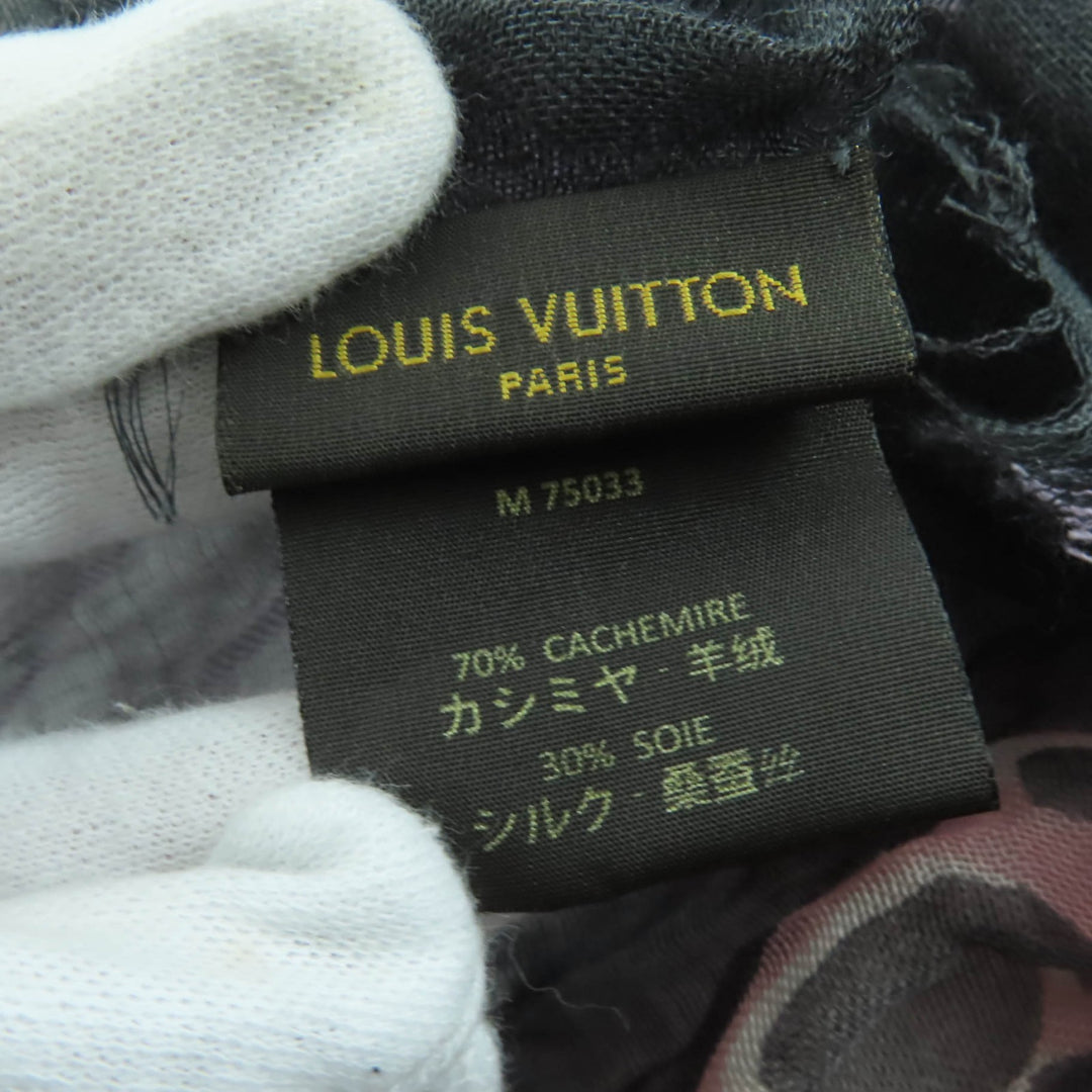 Great LOUIS VUITTON Stall Large Animal Border Pattern with Logo cashmere M75033