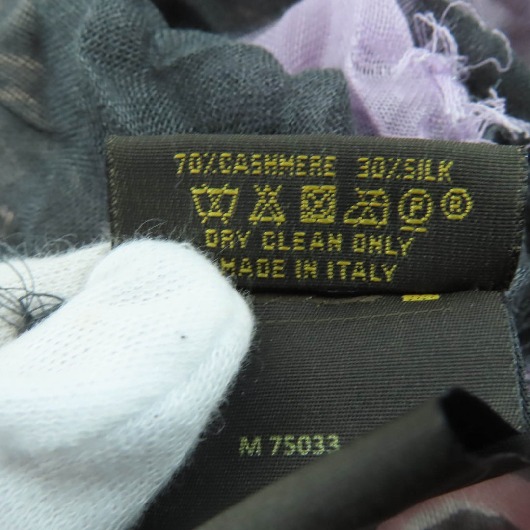 Great LOUIS VUITTON Stall Large Animal Border Pattern with Logo cashmere M75033