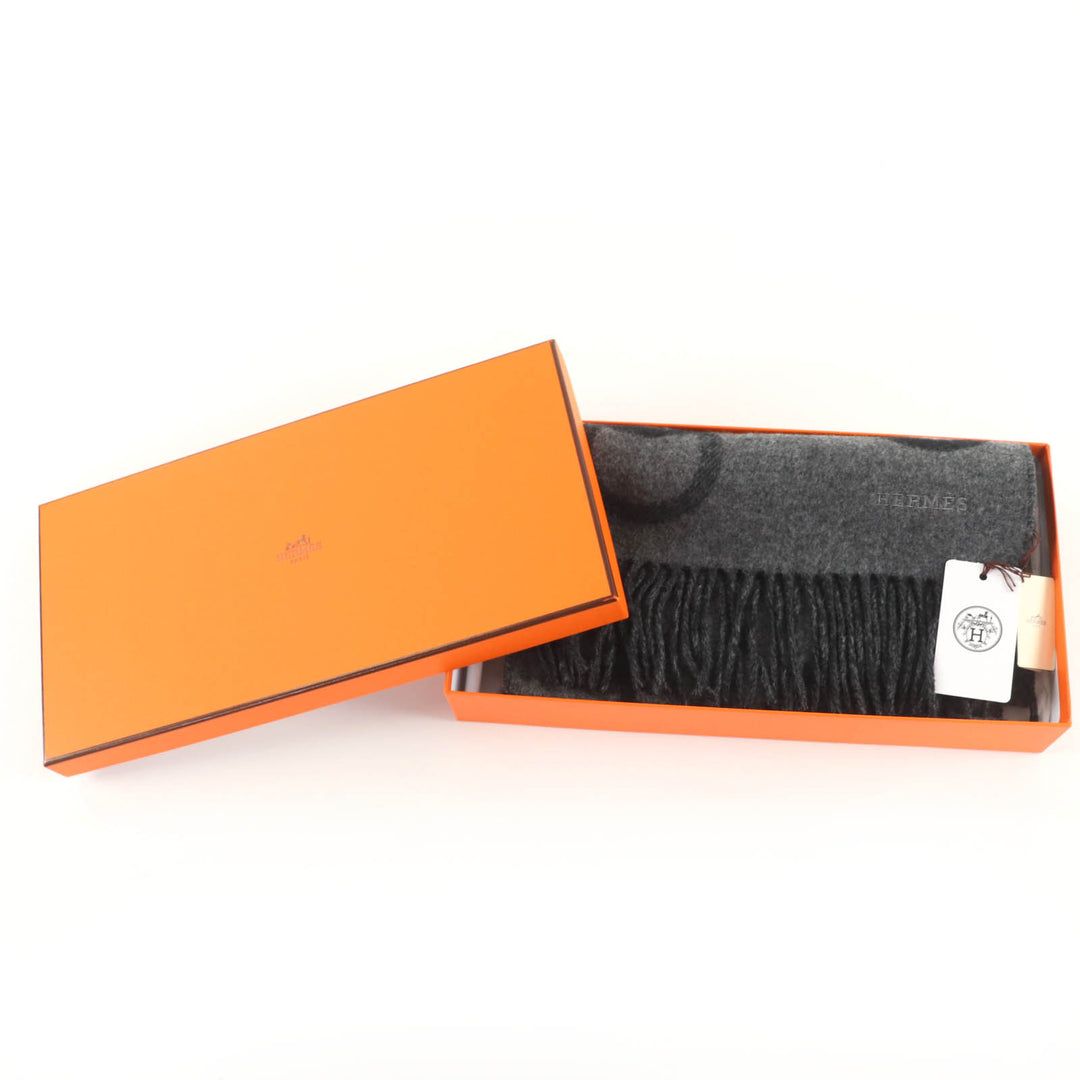 Pristine HERMES Scarf Any Mall Two-tone with logo and fringe gray cashmere mens