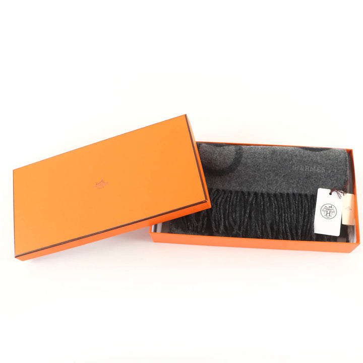 Pristine HERMES Scarf Any Mall Two-tone with logo and fringe gray cashmere mens
