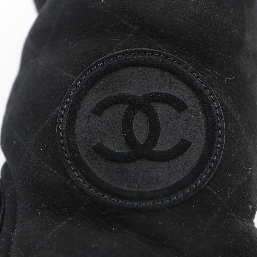 Great CHANEL boots black Mouton Women 38 G26557