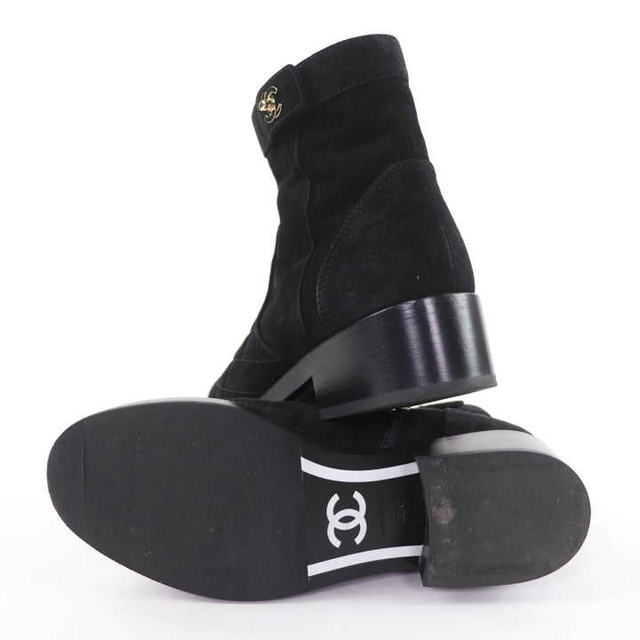 Great CHANEL short boots COCO Mark Turnlock Matelasse Suede Leather 37 G36763