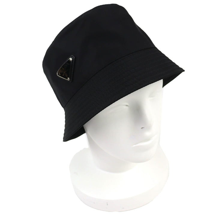 Great PRADA hat Triangle logo RE-NYLON bucket hat black recycled S 1HC137