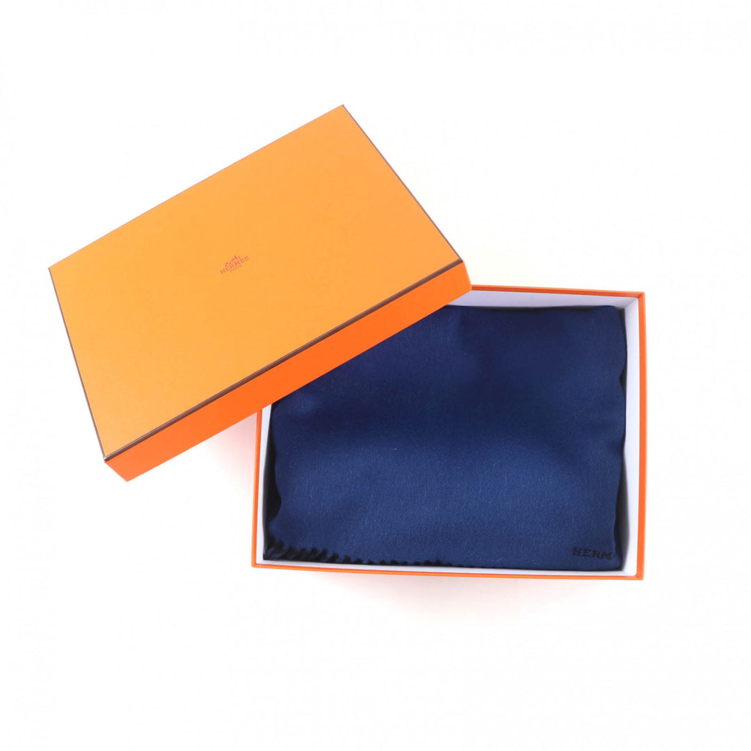Great HERMES Scarf Recto Verso Embroidered logo and fringe scarf cashmere mens