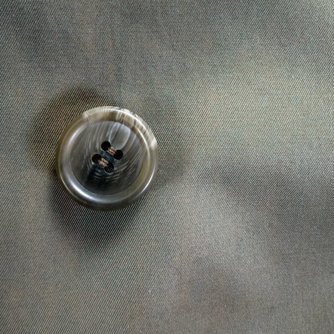 Very Good Burberrys coat iridescent cotton Women FDO80-039-79