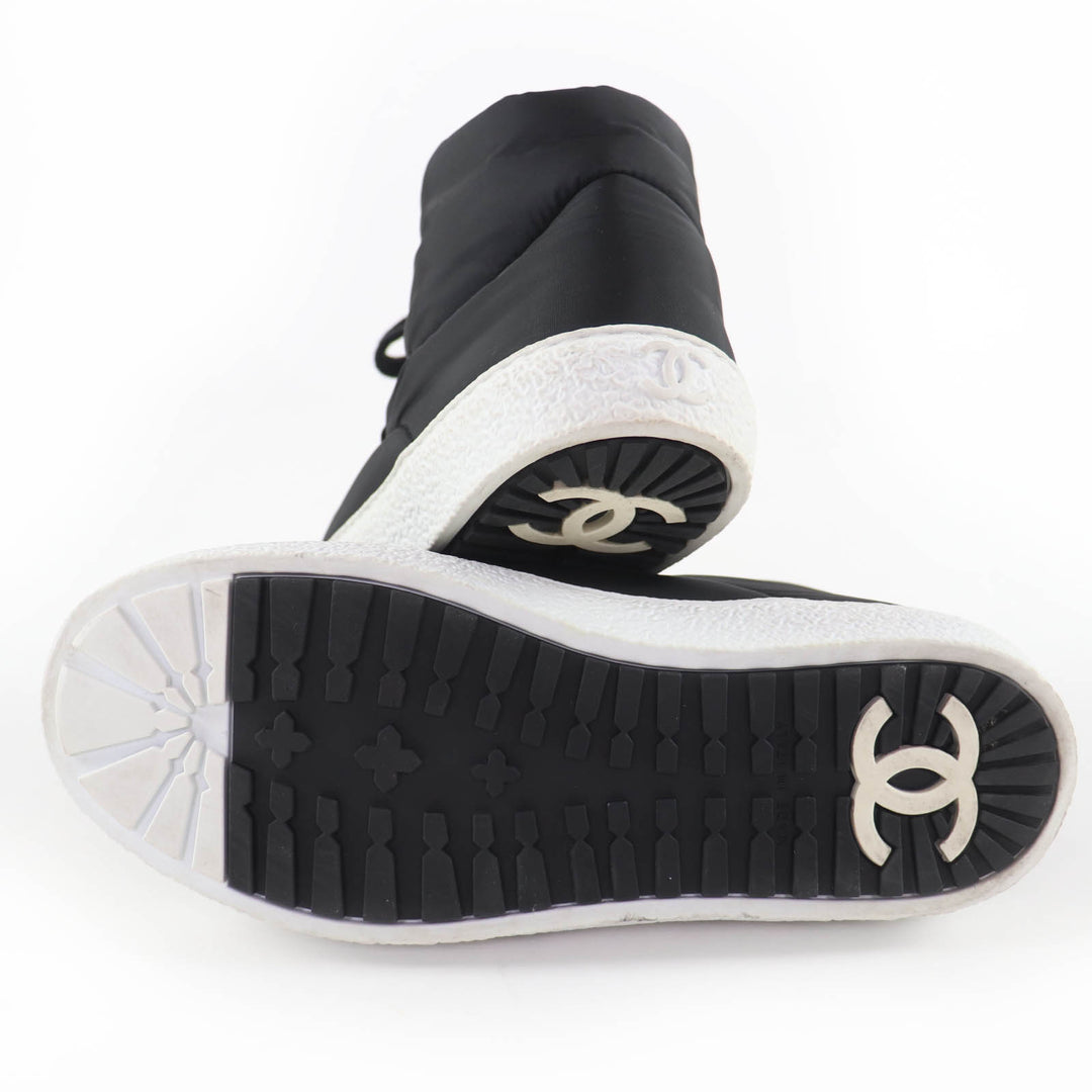 Great CHANEL High cut sneakers COCO Mark fabric black fabric Women 36 G31715
