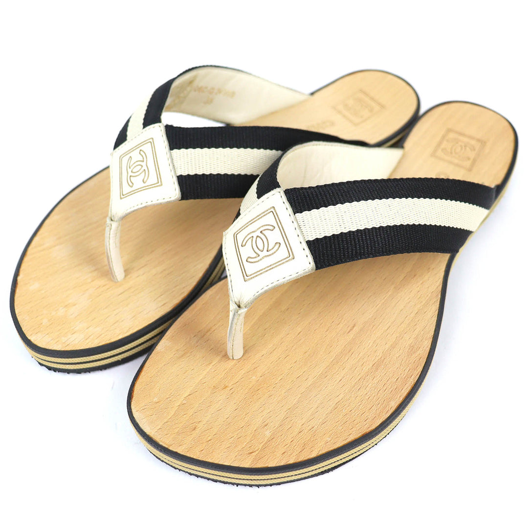 Great CHANEL ENTRE DOIGTS COCO Mark Wood Thong Sandals Beach Sandals 35 G24999