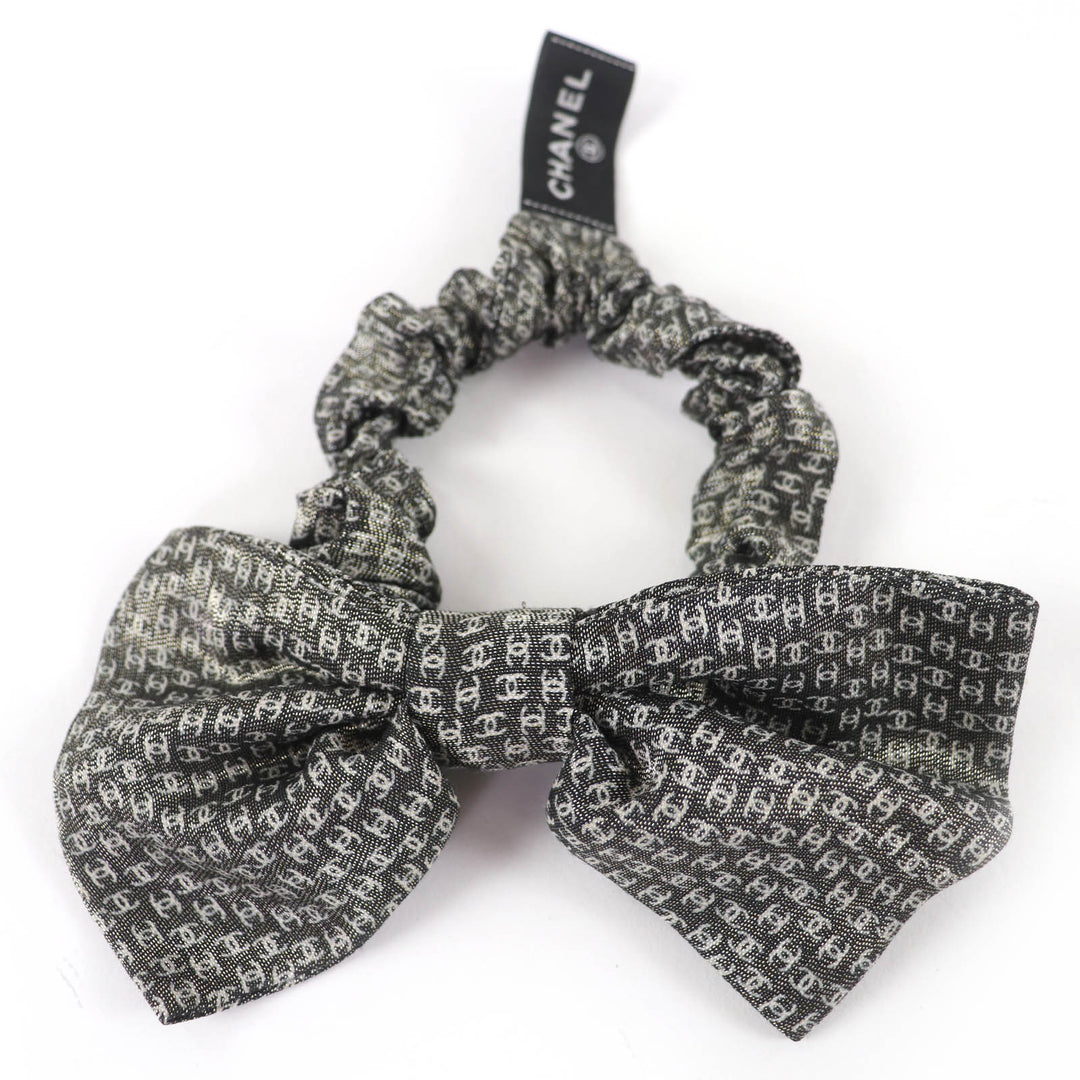 Excellent CHANEL Métiers d'Art Collection COCO Mark Ribbon Scrunchie Gray silk