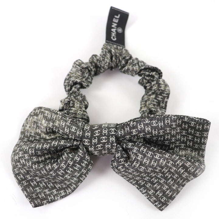 Excellent CHANEL Métiers d'Art Collection COCO Mark Ribbon Scrunchie Gray silk