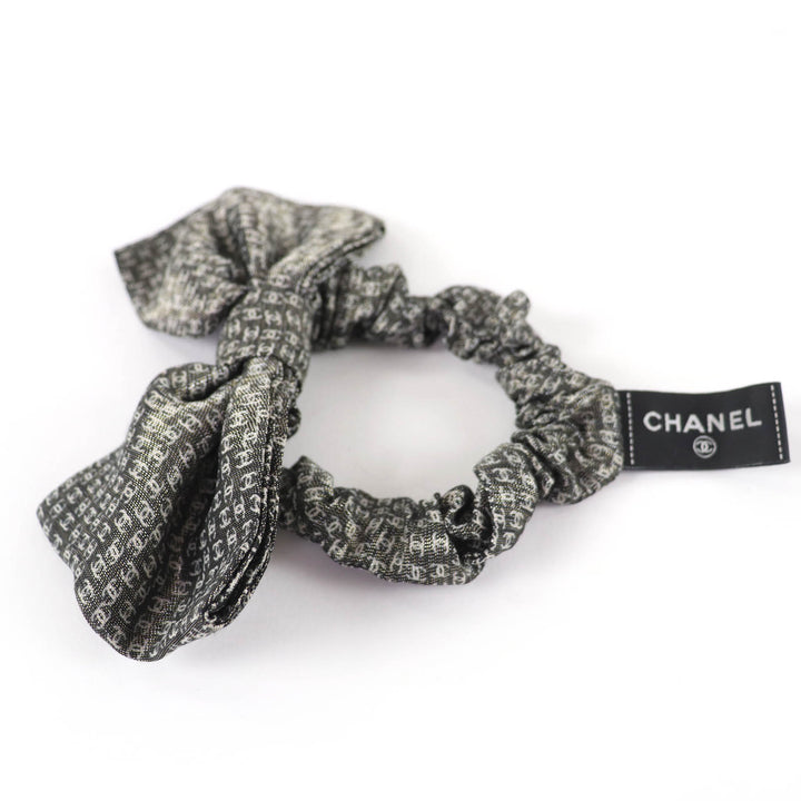 Excellent CHANEL Métiers d'Art Collection COCO Mark Ribbon Scrunchie Gray silk