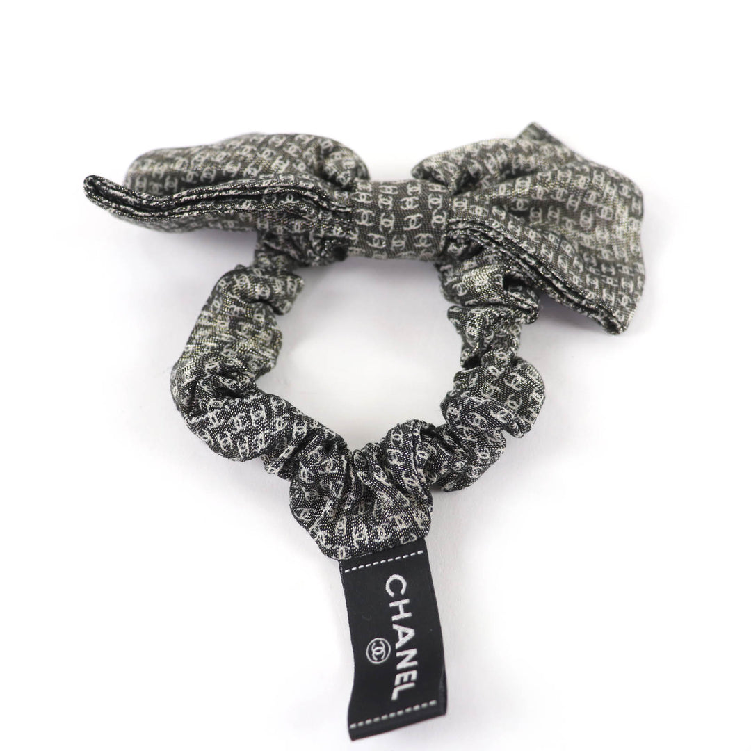 Excellent CHANEL Métiers d'Art Collection COCO Mark Ribbon Scrunchie Gray silk