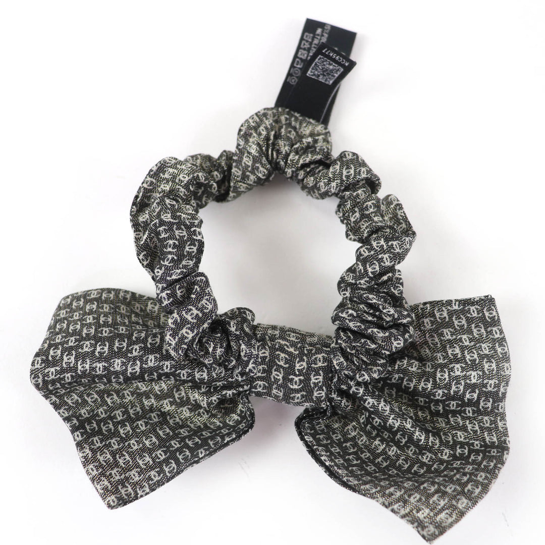 Excellent CHANEL Métiers d'Art Collection COCO Mark Ribbon Scrunchie Gray silk